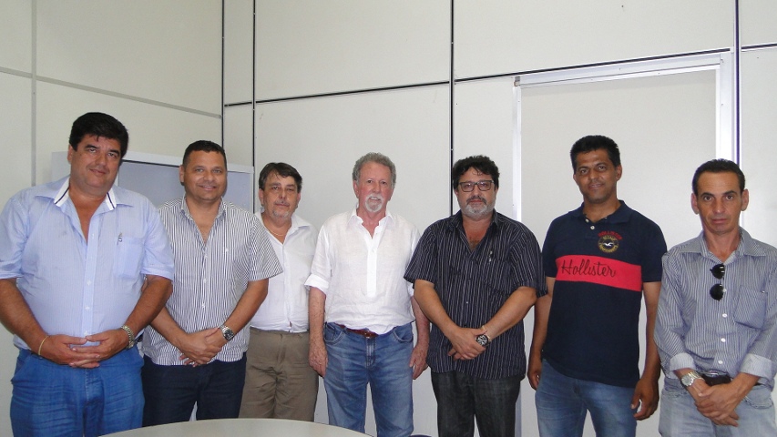 <b>Diálogo entre os poderes: prefeito Reminho se reúne com nova Mesa Diretora do Legislativo</b>
