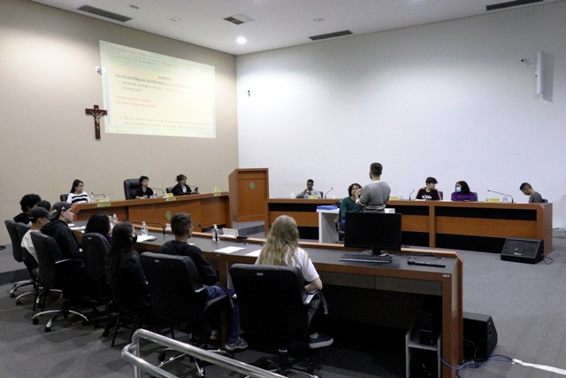 Alunos do PJ 2022 debatem e aprovam propostas sobre saúde mental em Plenária Municipal
